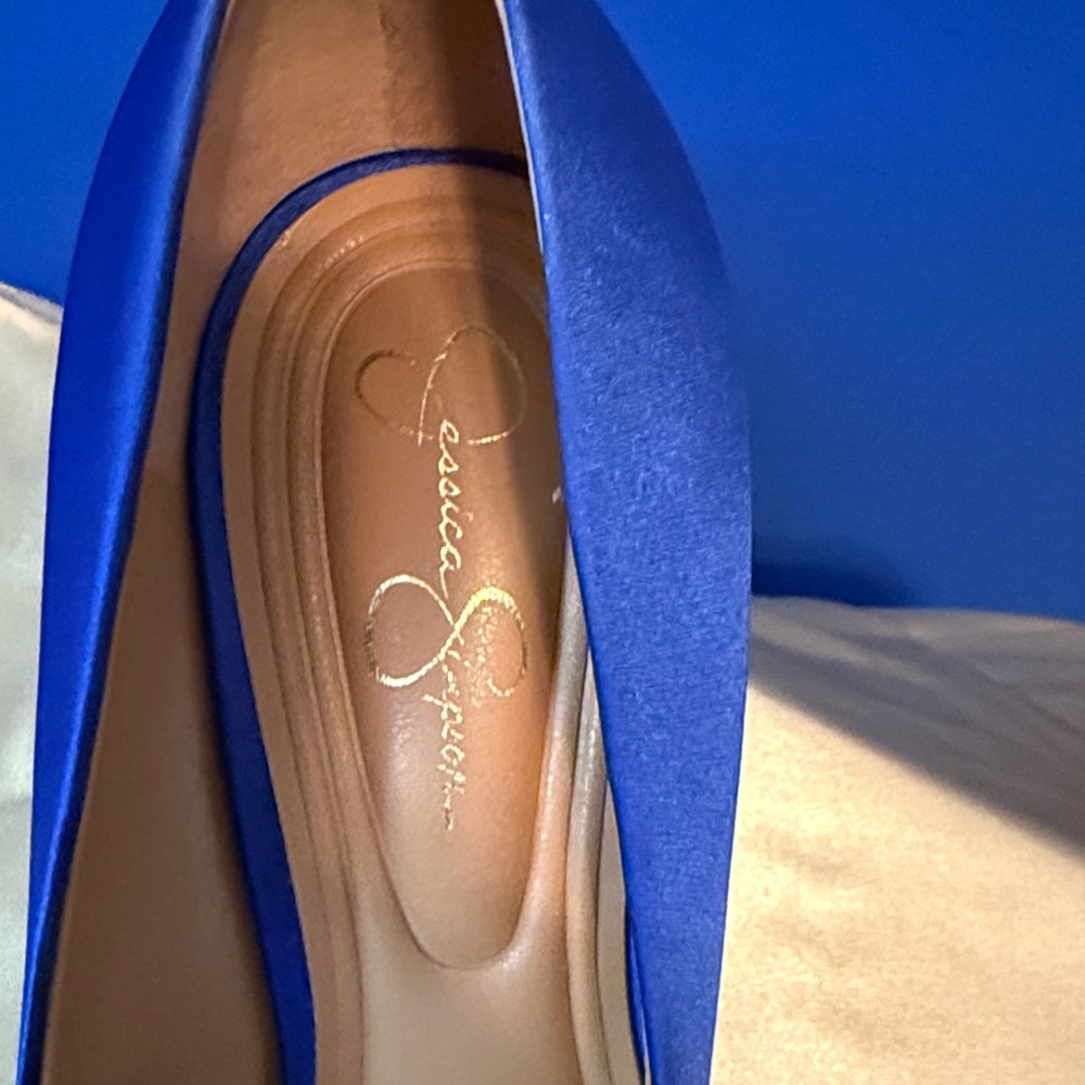 Jessica Simpson Vibrant Blue Heels - Picture 2 of 4